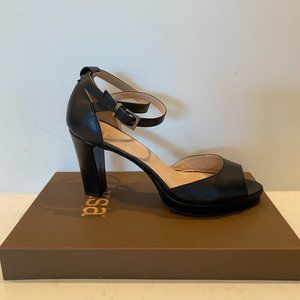 XSA Italian Black leather Sandal